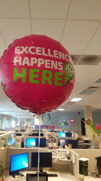 CozbyCrew's tweet photo. When you walk into your happy place at work #wmphxcallcenter #CustomerServiceWeek2018 https://t.co/0kcc2JYKgH