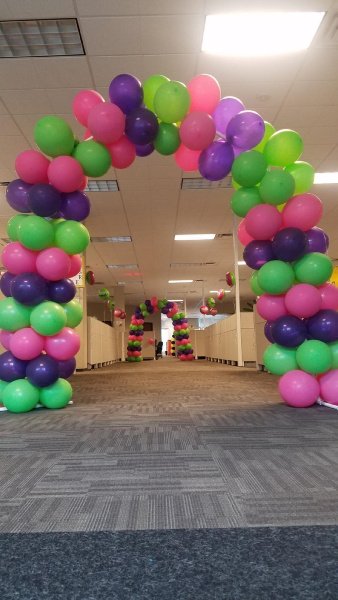 CozbyCrew's tweet photo. When you walk into your happy place at work #wmphxcallcenter #CustomerServiceWeek2018 https://t.co/0kcc2JYKgH