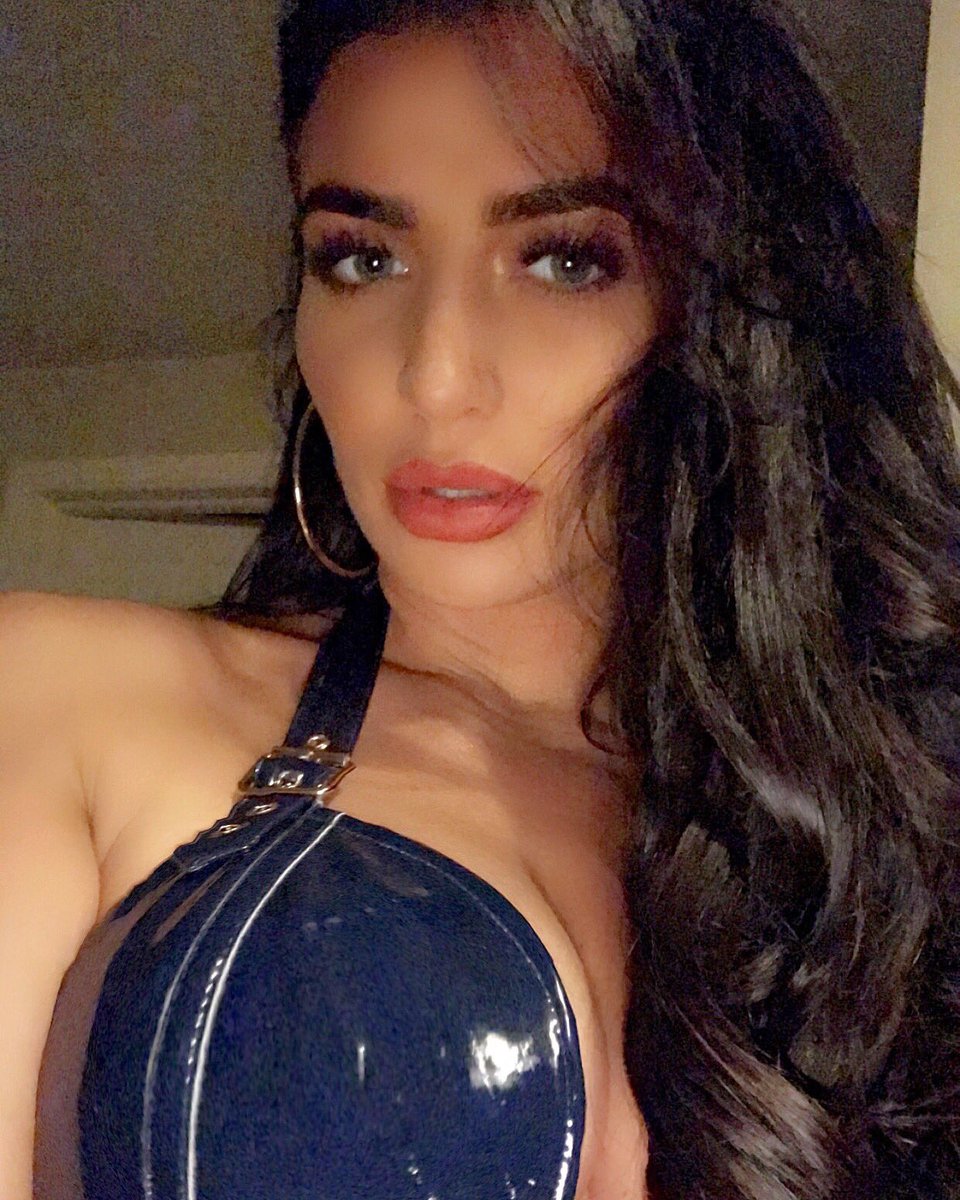 ScarletB_lovers's tweet photo. Wishing Scarlet @bouvsss & all #ScarletFans a Happy #October ๐๐โค๏ธโค๏ธ๐๐๐๐ฅ๐ฅ
@TvBabes_Models https://t.co/n8WVzv1Cna