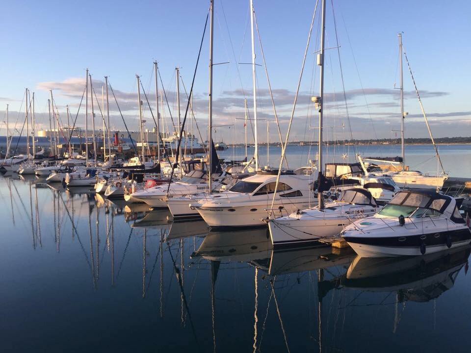 Town Quay Marina tweet media