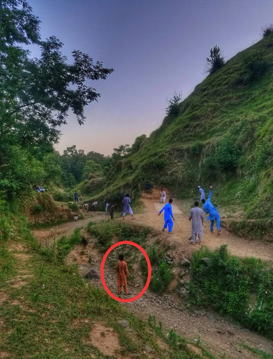 tubyboo's tweet photo. When you are 'Bich Ka Pillu' in gali Cricket, this is where you get you stand on field.
.
.
#PlotAgainstForces #JusticeForVivek #SeatForStingTape #BiggBoss12 #BB12 #Delhi #DigitalIndia #DipakMisra #FuelPriceHike #GandhiJayanti #Gandhi150 #KORvIND #HappyNewMonth https://t.co/oGDVSojERp