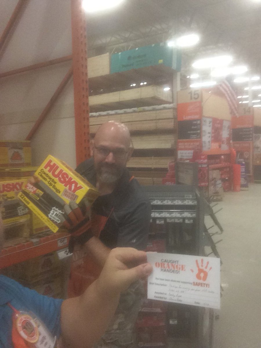Shout out to Darby working safe and wearing his gloves!!  @