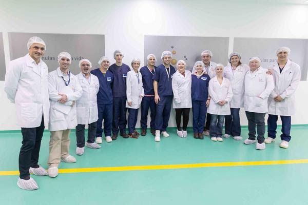 InvertirTDF's tweet photo. INDUSTRIA FARMACÉUTICA EN TIERRA DEL FUEGO
El Laboratorio del Fin del Mundo concluyó el primer lote del medicamento Atazavir, utilizado para el tratamiento de personas afectadas por el virus VIH.
#InvertirTDF
@RosanaBertone @GobiernoTDF https://t.co/VQVYwcooM9
