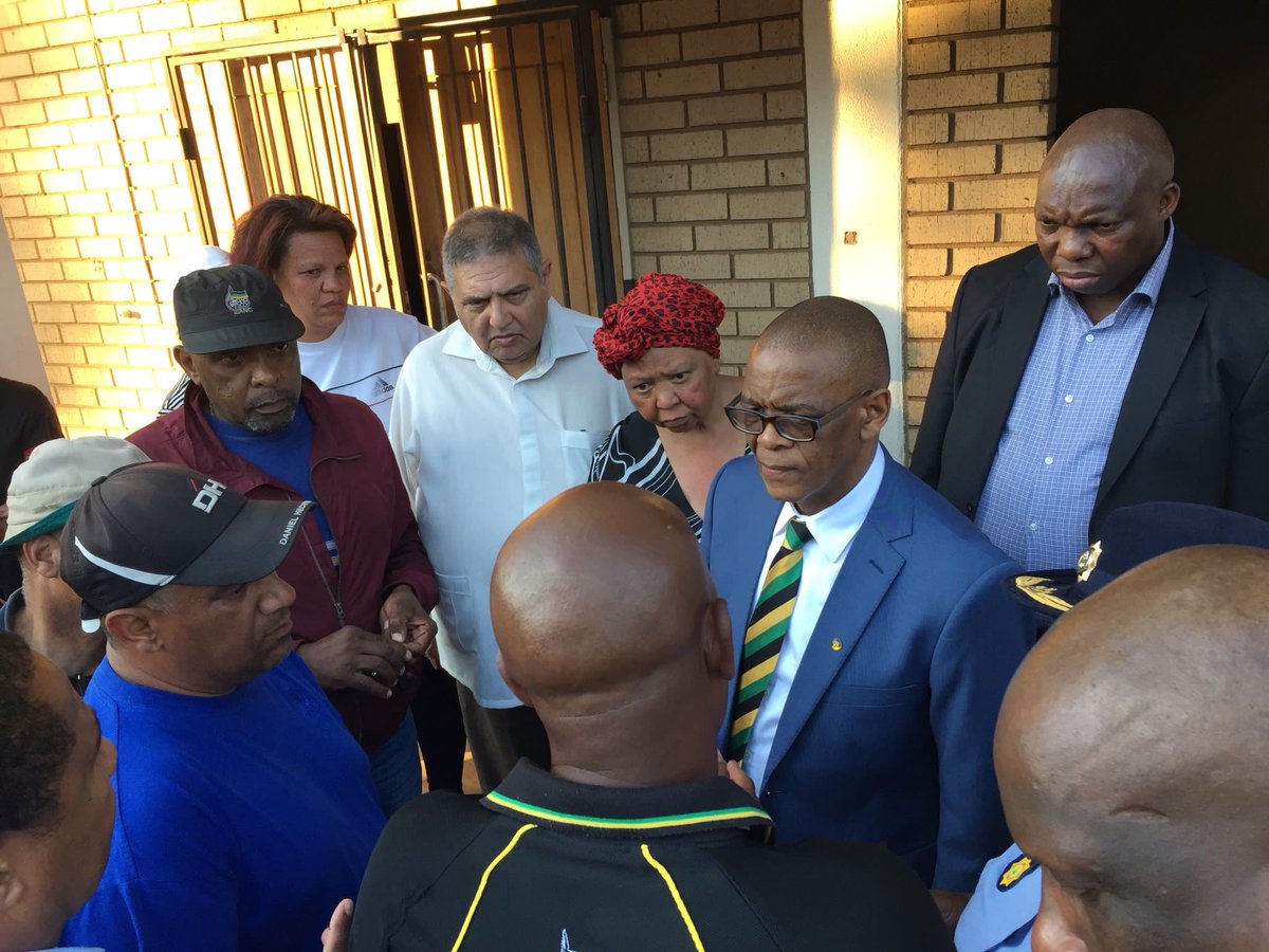 Ace Sekgobelo Elias Magashule tweet media