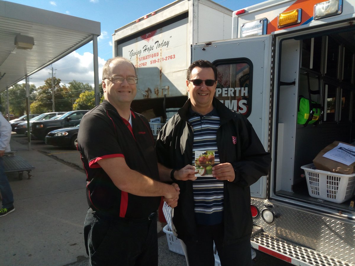 Thank you to all who contributed to the Thanksgiving Food Drive this past weekend; including Don from Foodland. We felt the generosity at stores across Stratford. You can still contribute at #Sobeys, #Foodland, #NoFrills, #Zehrs, #GiantTiger, and #FoodBasics until Oct 9th