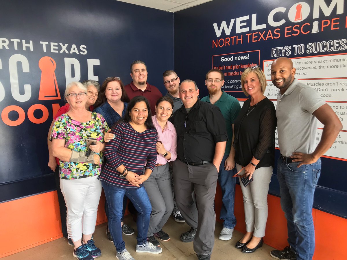GarrisonPatti's tweet photo. Team Building with the best DS group ever!!! https://t.co/9CI36msuE8