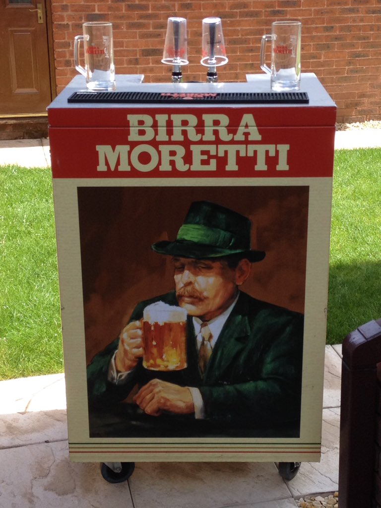 In addition to our fleet of vehicles we also rent draught beer systems for your home. Impress your guests!!!Get in contact for a quote #mobile #bar #birramoretti #houseparty