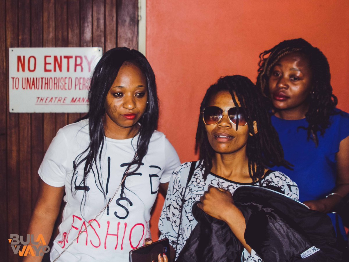 CulxureMag's tweet photo. The book launch of Gold Diggers by @SueNyathi held at #Intwasa18
Fun was had...
#CulxureZw
@Mamoxn
@samkebusiness
@maphobella https://t.co/l3vyXjU0ry
