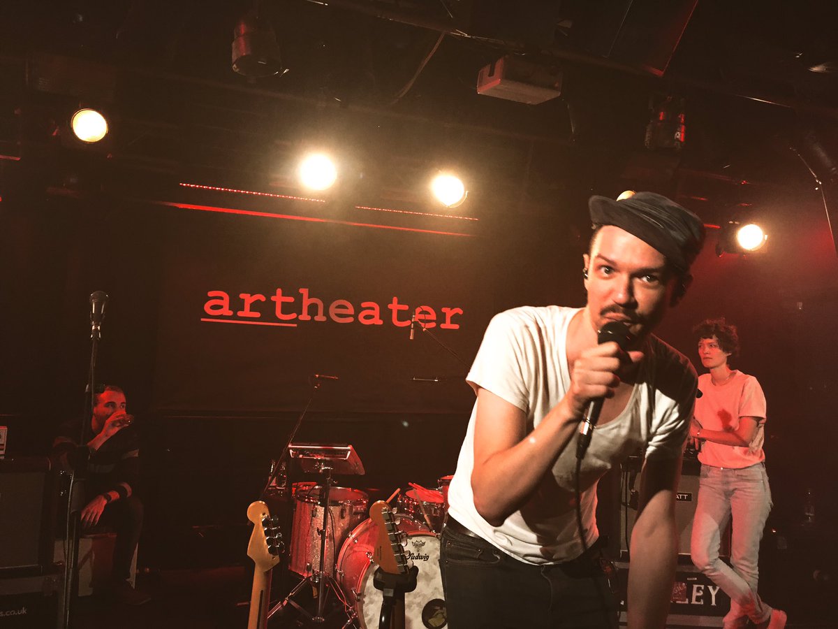 ConorLundy's tweet photo. Travelled 600 miles to see @darwindeez in Köln. Was not disappointed! https://t.co/4QwwBvTYz3