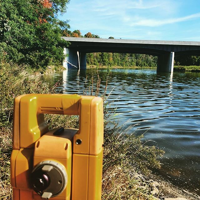 StanStreams's tweet photo. The team hard at work to get a bathymetric survey of the Grand River #boat #grandriver #kitchener #bridge #surveying #totalstation https://t.co/8gUfDvTyDO