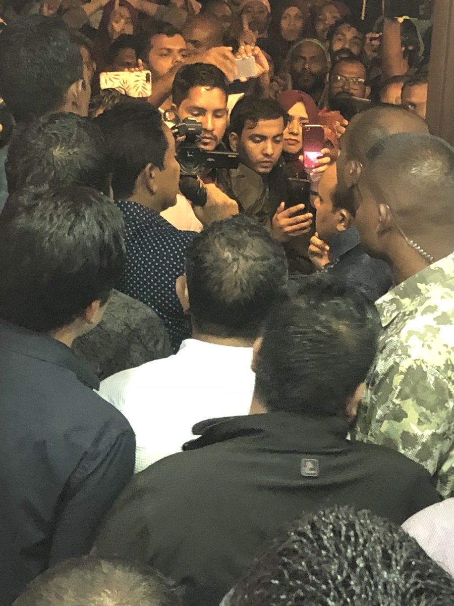 Yameen2O23's tweet photo. Varah Thaareekhee Reyeh, Varah Thaareekhee Event eh, PPM Ge Raees, HE Yameen Abdul Qayoom PPM Aanmmu Membarunge ihusaas thakaa eku, #OlhuvaaliVote Muzaaharaa gai.. https://t.co/k79ngeC4u4