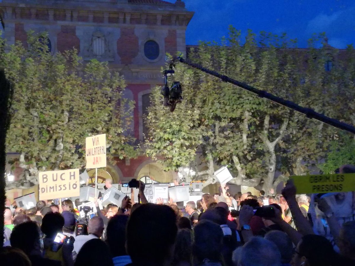 cota3143's tweet photo. Independència i Llibertat. *////. #FemLaRepúblicaCatalana🚩
#Recuperem1Oct https://t.co/WcsVD3xrUG