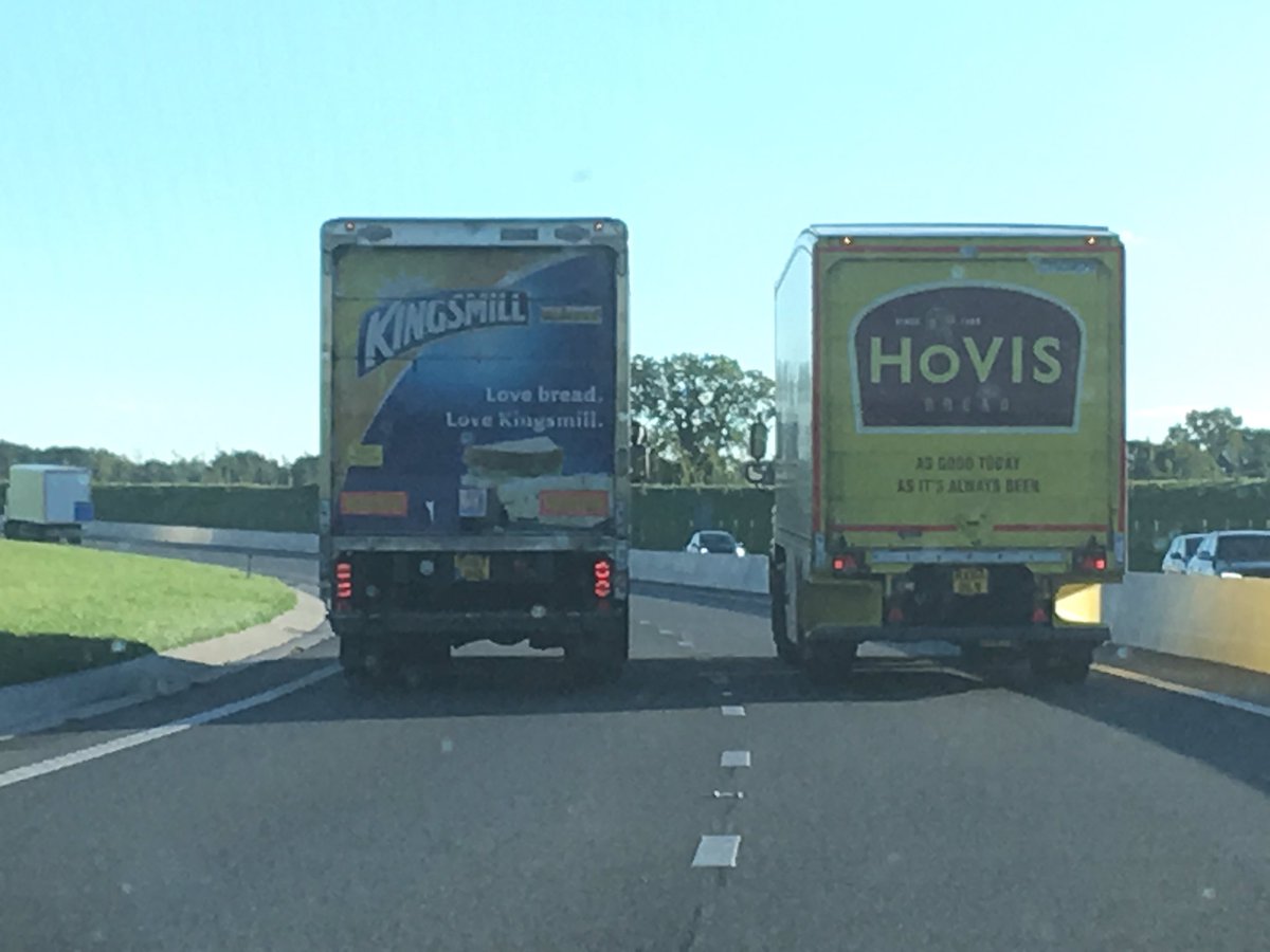 J_Mainwaring69's tweet photo. Almost got sandwiched by two lorries on the way home https://t.co/0bzMidTjEB