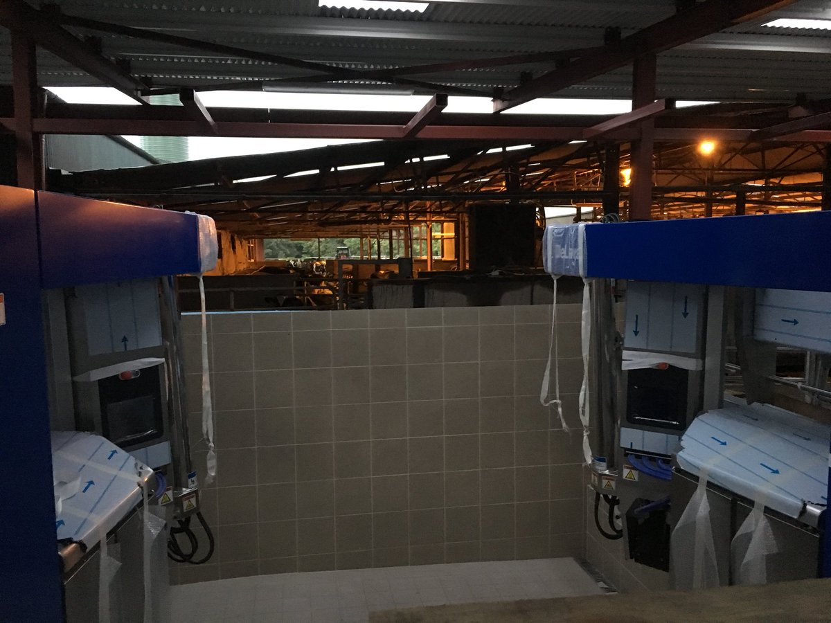 Brklydairysol's tweet photo. Bit of #teamblue progress today first 3 robots in position and bolted down #tinturrobotics #progressreport #teamdairy https://t.co/Exl5irGIoG