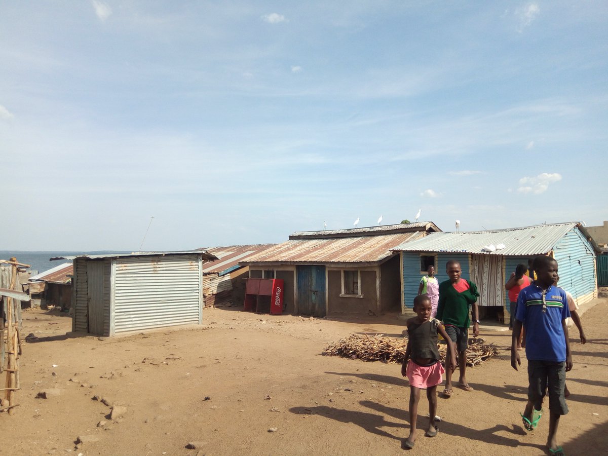 RenewviaEnergy's tweet photo. Access to clean, reliable #energy goes hand-in-hand with building prosperous communities where every family has a home. That's why we are investing in a #solar microgrid network in #Africa, with new facilities in #Ndeda and #Ringiti #WorldHabitatDay #SolarProgress https://t.co/8FuwzsZtBD