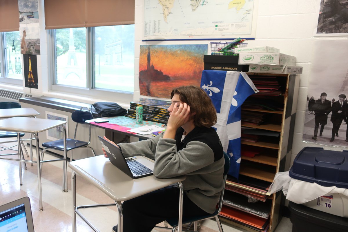 HCSPennHen's tweet photo. Today I did my second ever @hyperdocs - complete with my first ever @goformative and a @flipgrid. I am getting better with incorporating technology. I love that this all makes the learning more personalized and fun. #Frenchiscool 🇫🇷🇫🇷😀😃 https://t.co/tfLslgWDCQ