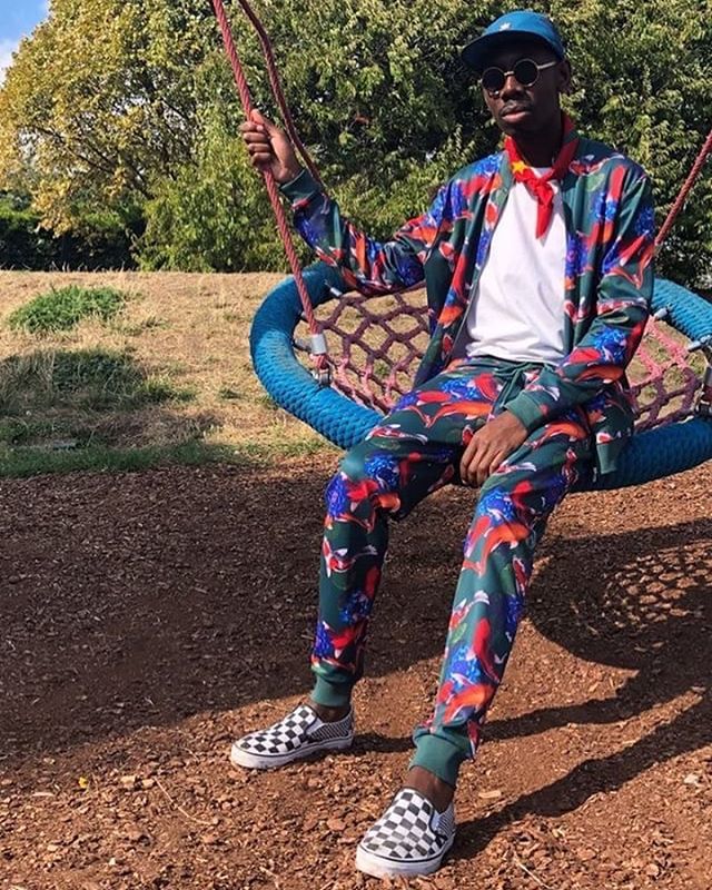 buttonup_'s tweet photo. PARK LIFE 😁
#buttonup
#adidas #adidasoriginals #vans #asos #asosman #london #park #parklife #swing #streefit #urban #urbanwear #freshfit #sportswear #sportstyle #streetwear #summerstyle #tracksuit #tracky #streetstyle #streetfashion #menswear #mensty… https://t.co/vHindCKGCo https://t.co/WgexLNQwhP