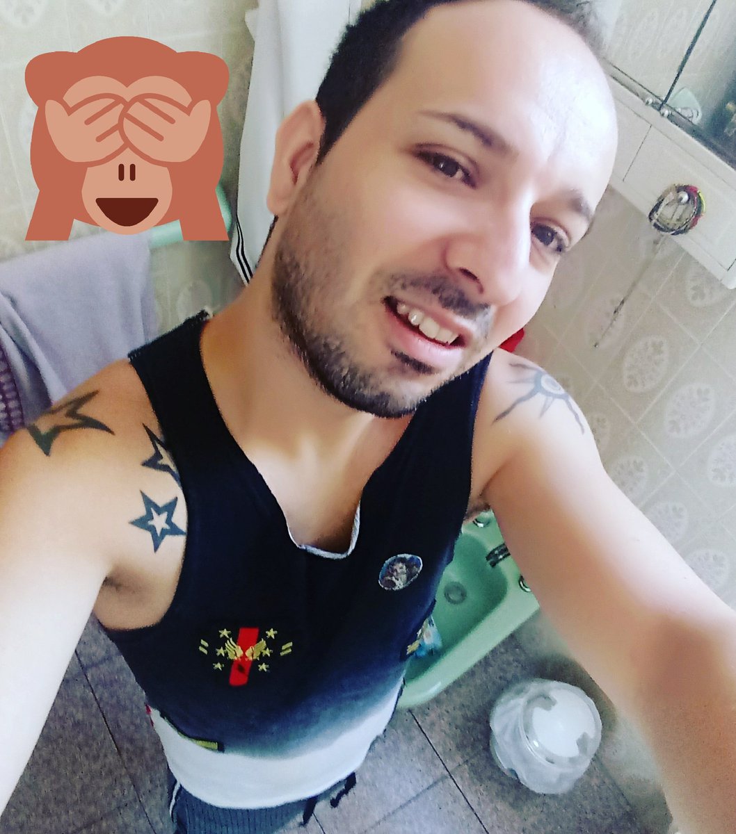 Pollito324's tweet image. 