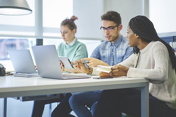 TDSYNNEX_NA's tweet photo. Ready to kick-start your cloud practice? Where do you begin first? We've got some ideas to help you navigate your path to Cloud business success. Start here with Tech Data's #CloudPracticeBuilder: https://t.co/ekwQFTcFK5 https://t.co/Pg12WfmuQx