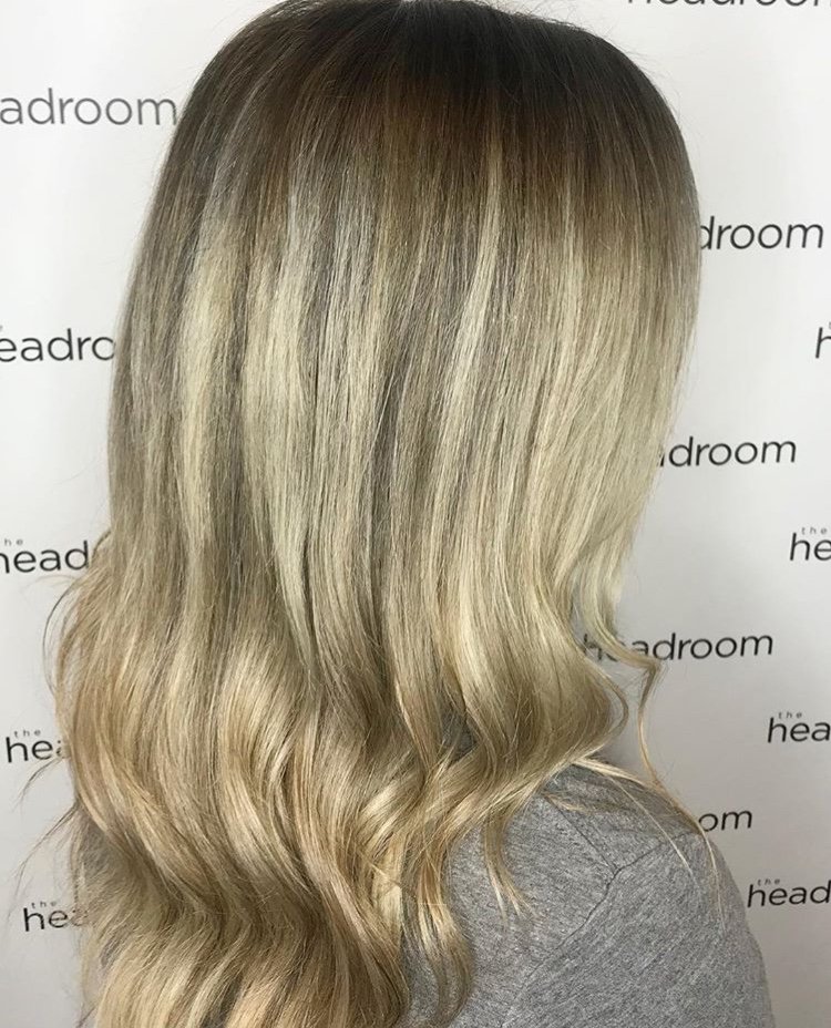 HeadroomNL's tweet photo. Rooted blonde by our stylist Jess 💁🏼‍♀️ Perfect for Fall! https://t.co/b8cPdMtQTM