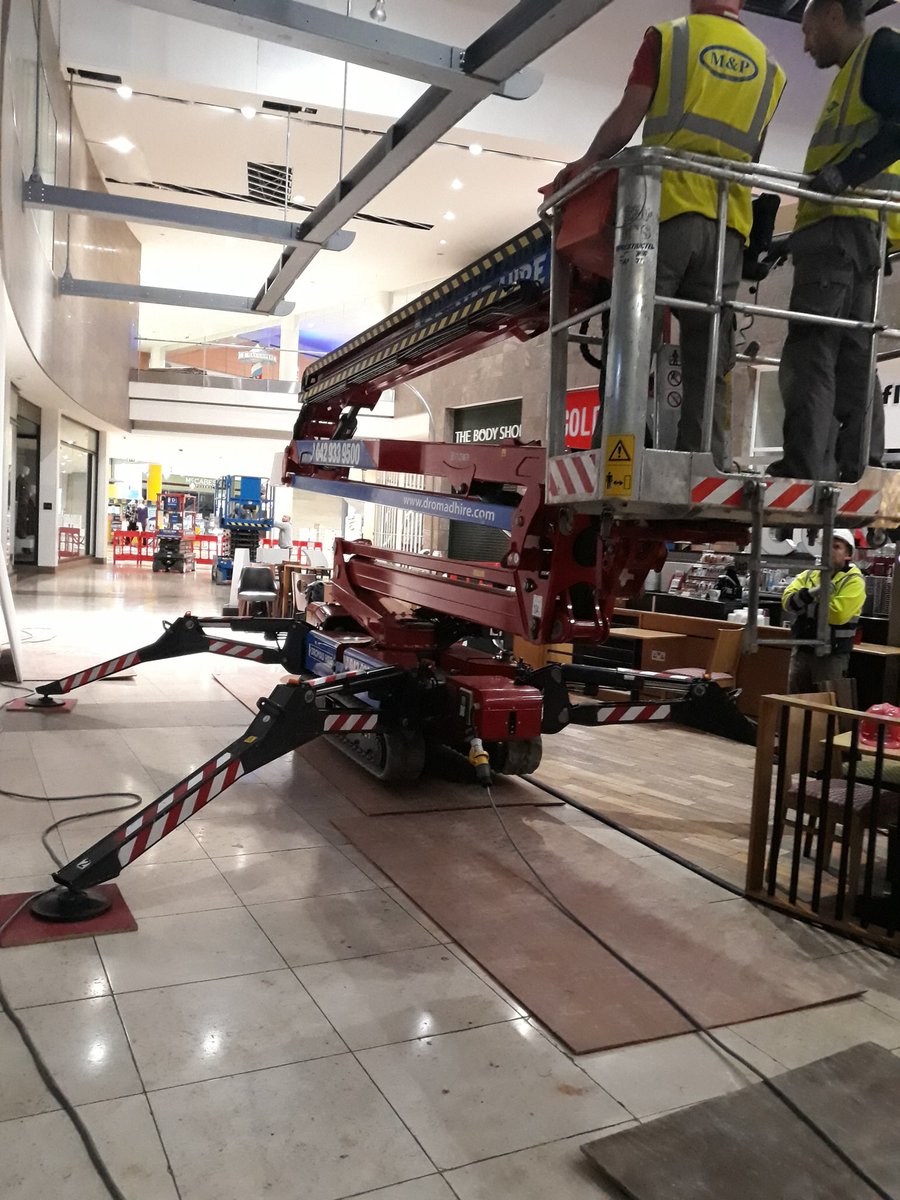 dromadhire's tweet photo. One of our spider booms helping with some facility management work this evening @iapsgroup @HINOWA_SPA
#HeightSolutions
#BestIrishRentalFirm2018
#QuickCoffeeBreakAlso ☕️ https://t.co/PDXqzi89gN