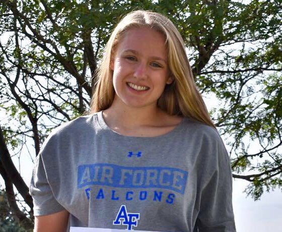 NJSTcolorado's tweet photo. Jeffco Hurricanes’ Alex Schweir gives her verbal commitment to Air Force. The team is #jeffcoproud of you!! Aim High!! https://t.co/7ltCAAorSM
