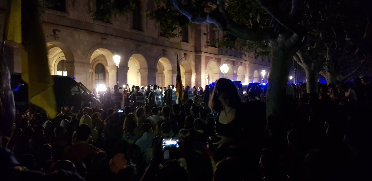 cdrsjd's tweet photo. #ElPobleManaElGovernObeeix #CDRenXarxa #CDRBaixLlo https://t.co/8CTemiorKF