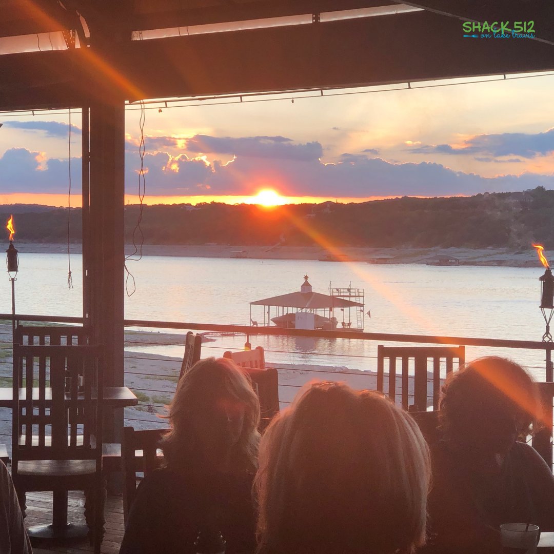 shack512LT's tweet photo. This sunset perfectly captures the essence of fall. Come see for yourself tonight at Shack 512! We're open from 4-9PM. #wedosunsets #thisishowwelakeit #sunsets #atx https://t.co/JMIFS74BGA