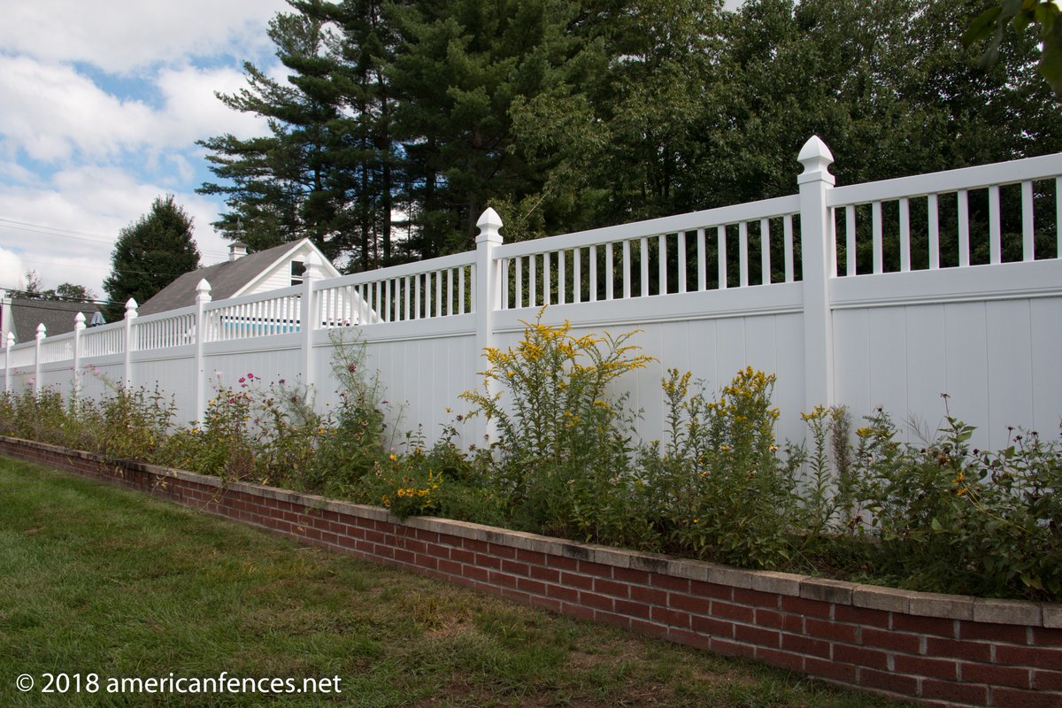 American_Fences's tweet photo. Great #VinylFence style combo a customer in #Hooksett chose for his #PoolEnclosure: "Chesterfield with Victorian Accent" and the "Baron" on either side of a "Chesterfield with Convex Victorian Accent" arched gate. More #fences here: https://t.co/bMzzWcYp4o @CertainTeed #Bufftech https://t.co/T15VSq0hr0