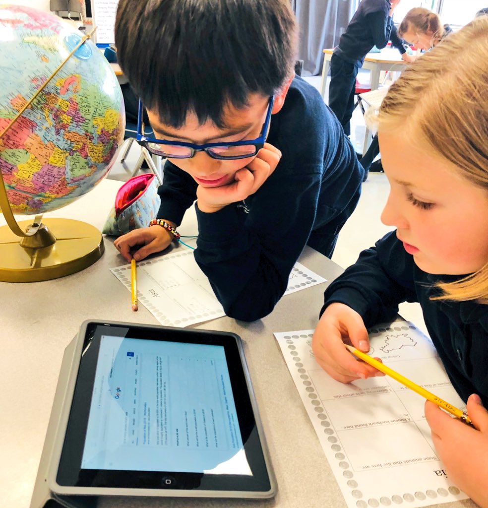 ClimbandGrow's tweet image. We are exploring the #7continents in #grade3 @rvssocial! Students are learning to navigate #kiddle online and #atlas books as well as globes in #SocialStudies