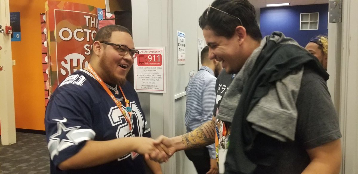 <a href="/Alorica_EP_OBTM/">ALORICA El Paso</a> Great start to customer service week. Our El Paso East managers warmly greeting our agents as they arrived today. @attobtm #TugggleNation #BeProudCSW2018!