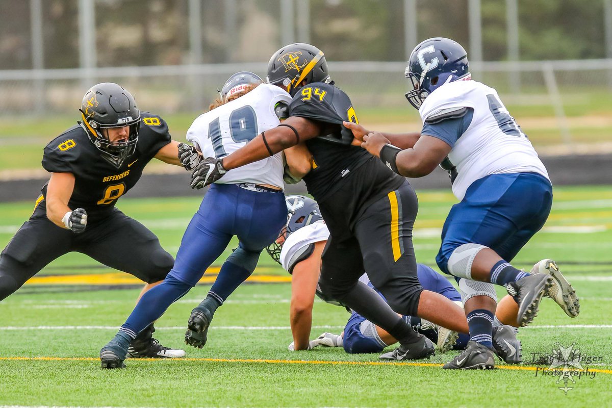 _CoachNutt's tweet photo. On Saturday your @DordtFB Defensive Line was responsible for:
8.5 tackles PLUS 7 Tackles for a Loss
19 QB Hurries
2.5 Sacks
6 pass deflections
2 blocked kicks
97.5% Effort Grade
1 Conference Player of the Week

#TNT
#TipTheRock
#BlipOnTheRadar https://t.co/2roNGnK1ik