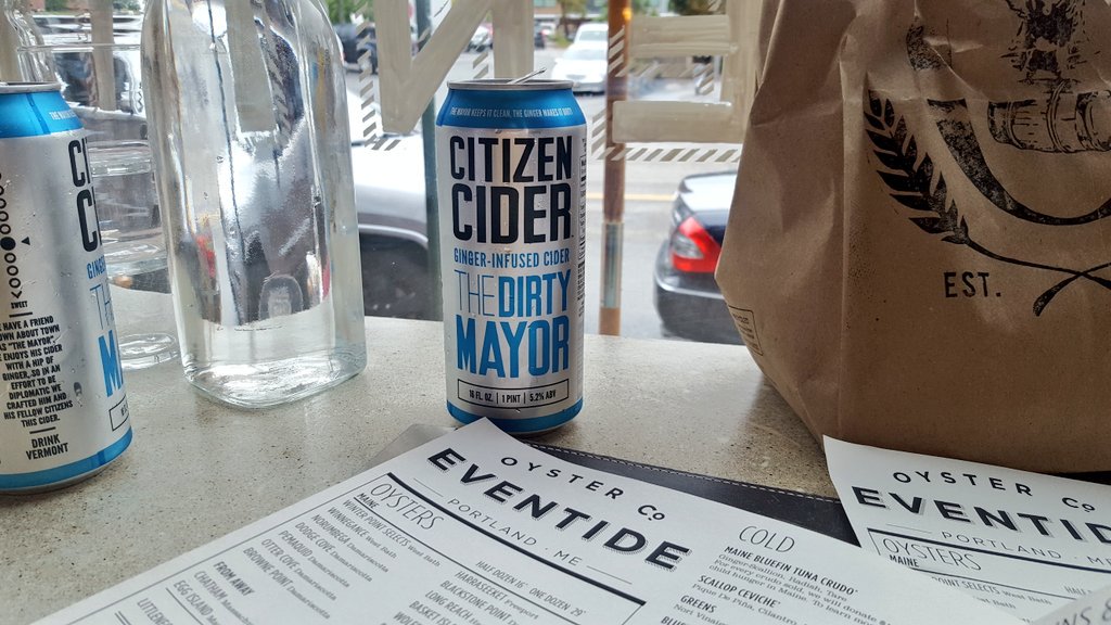 Cider and seafood dreams. <a href="/EventideOyster/">Eventide Oyster Co.</a> <a href="/citizencider/">Citizen Cider</a>