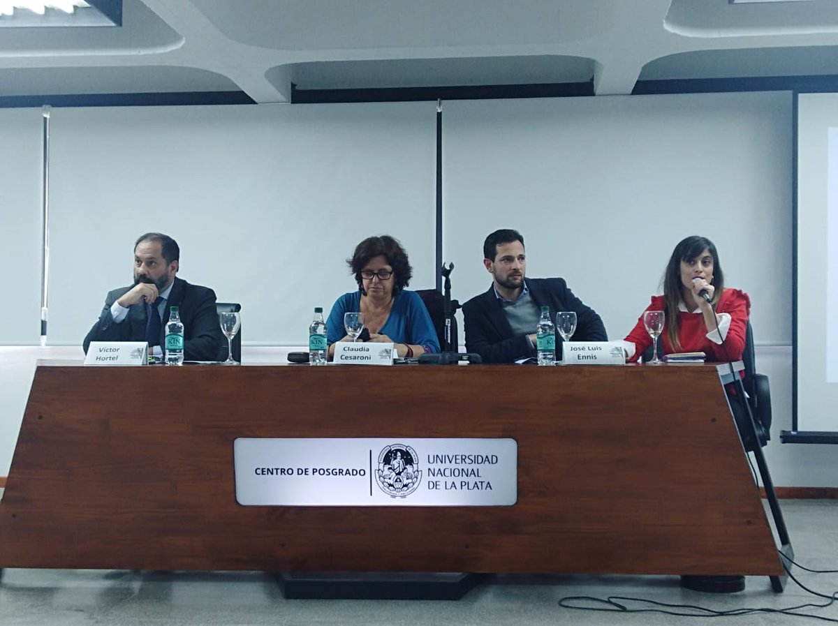 CidDerecho's tweet photo. Arranca el panel de Derecho penal en el aula 3 del edificio Karakachoff con José Luis Ennis, @CCesaroni y @negrazohortel https://t.co/1E40anc8O9