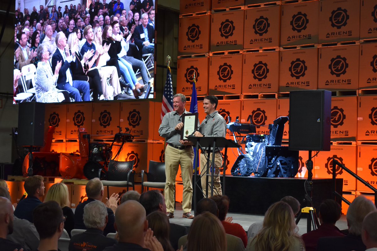 Governor Walker tweet media