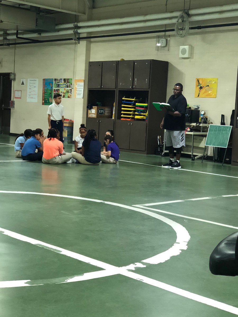 GeromeWiltz's tweet photo. Vocabulary Quiz in PE. @GrayElemEagles #PE#Learning @SADubberke @SerjioMedina https://t.co/VZNYumR6xE