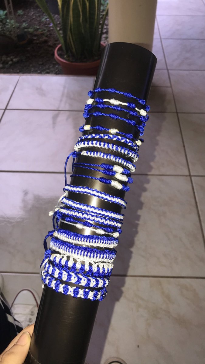 leachavz's tweet photo. ‼️PULSERAS PATRIÓTICAS‼️
25 córdobas c/u, cualquier pedido DM, si no están interesados ayudenme con un rt u.u graciassss https://t.co/5xAziRwKtf