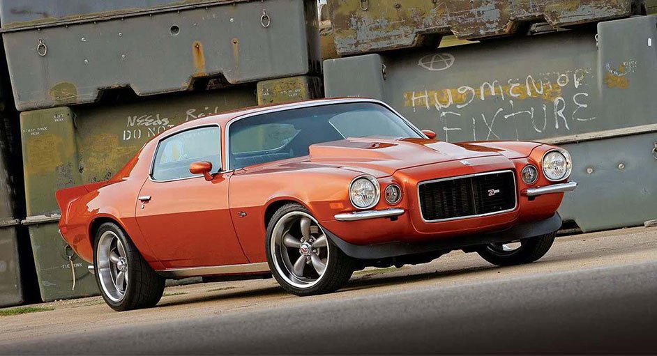 SteeleRubber's tweet photo. An American classic- the 1970 Z28 Camaro ๐๐๐๐
Let's talk about the elephant in the room- the split bumper.....
Do you LOVE it or HATE it? ๐ค
#musclecarmonday #splitbumpercamaro #z28camaro https://t.co/2G3oachh9D