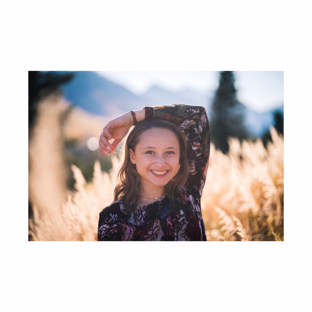 Currently booking senior photo sessions, DM for rates🙏🏼