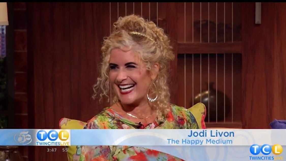 JodiLivon's tweet photo. Last Friday I was on TV showcasing the beauty of the Intuitive process. I had the honor of reading 2 bright, warm, energetic audience members!
Watch and see! https://t.co/HMuDrpUrDZ #twincitieslive #empath #psychicintuition https://t.co/ibExbJl0sp