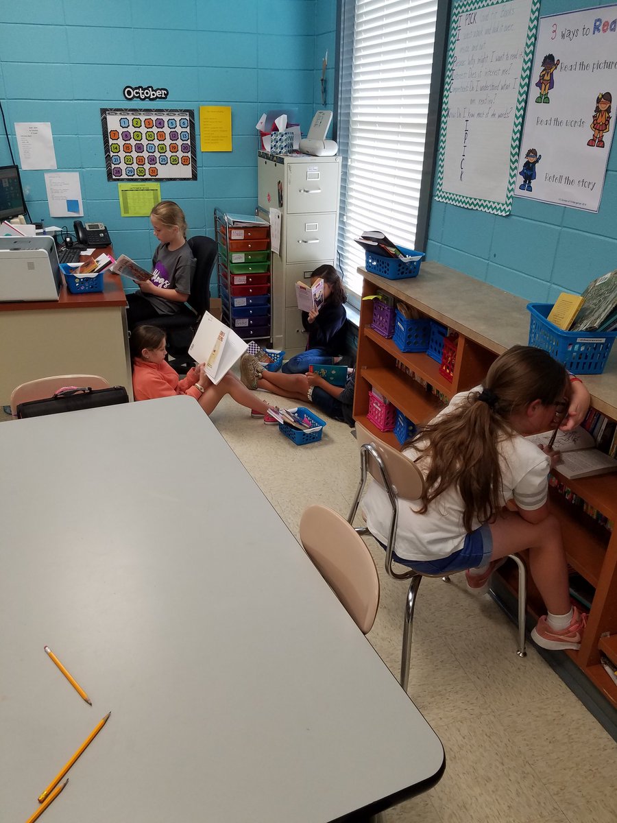 KrisTanner16's tweet photo. I love how my kids enjoy daily Read to Self. It's amazing to see what they choose to read! #daily5cafe #readtoself #lovetoread https://t.co/uyjfl7syFZ