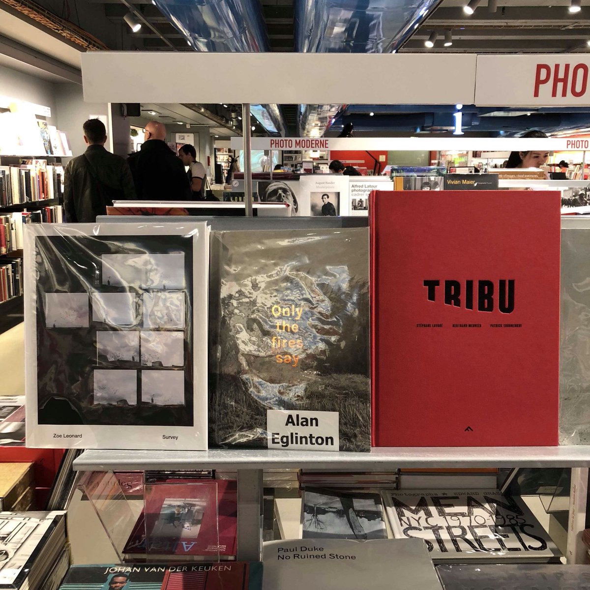 AlanEglinton's tweet photo. "Only the fires say" is now at the Librairie Flammarion at Centre Pompidou in Paris 😊 @PoursuiteEd #librairieflammarion #centrepompidou #onlythefiressay #poursuiteeditions https://t.co/Swxe6i1ULQ