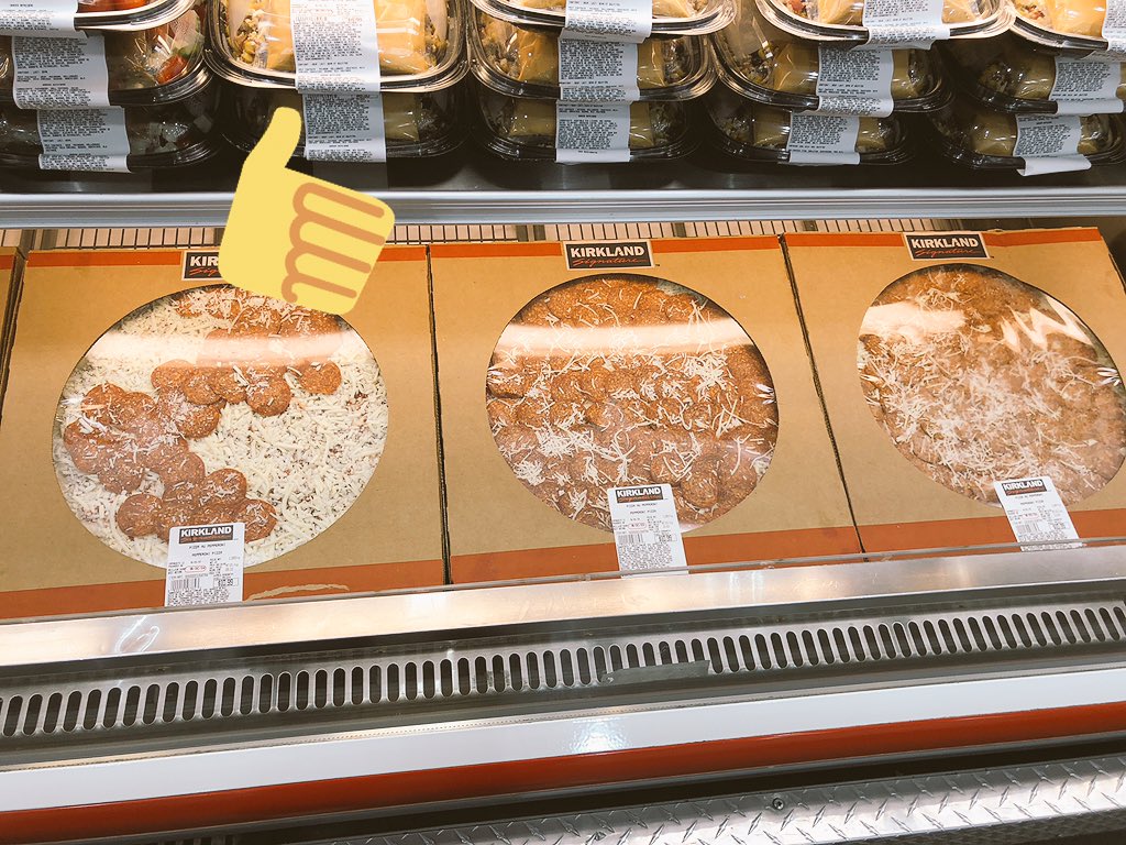 Sevag's tweet photo. New guy on the pepperoni station on the pizza making line at #costco lol. #gettingcreative https://t.co/mtc7Vlm8IJ