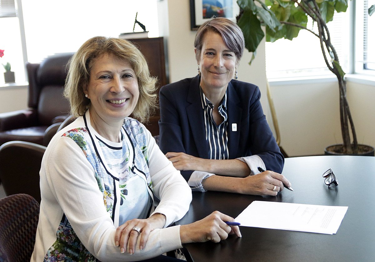 PIPSC_IPFPC's tweet photo. Suite à l'annonce des ministres @JonathanWNV, de @PechesOceansCAN, et @cathmckenna, d'@environnementca, pour la création de postes de conseiller scientifique ministériel, @PIPSC_IPFPC se réjouit de travailler a/ ces futurs intervenants pour combler les besoins R &amp; D #cdnsci https://t.co/RJjyi1c4U2