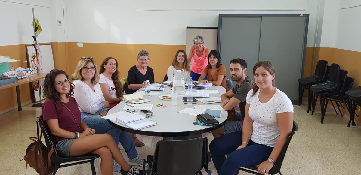 sonserravileta's tweet photo. Viletanosss
Hoy reunión como equipo multidisciplinar Admtva&amp;medica&amp;enfermera del CS de S Serra-la Vileta con la Coordinadora de entidades de S Roca
Porque trabajamos para las personas&amp;comunidades
@ponentins, @avvsonrapinya, @projectenaum, @apmallorca, #ElValordeAP, #alteucostat https://t.co/ao7bBn7m4i