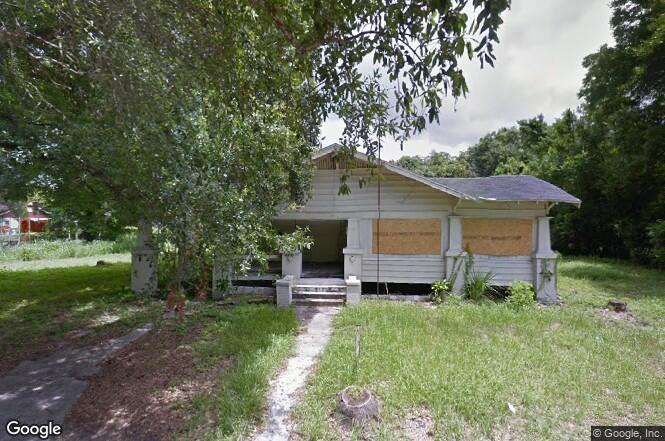 BLKSQRE's tweet photo. Closed a #BridgeLoan with a #RehabLoan on a fixer-upper in Tampa, FL
https://t.co/qHxRz3J03j

#investinproperties #realestateinvesting #realestate #investing #fixandflip #reia https://t.co/x8PVFDHx1n
