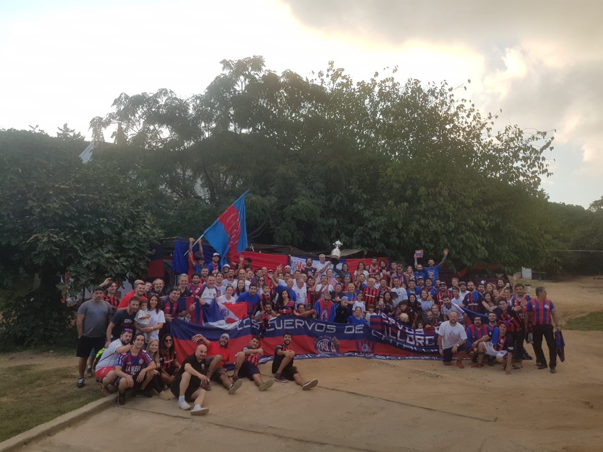 CuervosCataluna's tweet photo. Séptimo encuentro de Peñas Europeas de San Lorenzo. "Barcelona 2018"
Gracias a todos por hacer de este fin de semana algo inolvidable!
#cuervosdecatalunya 
@Cuervosdemadrid @pislaba @CuervosMalaga  @PeniasCASLA @CuervosFrancia @CuervosMallorca @CASLAenLondres https://t.co/sYdrfJ1CsZ
