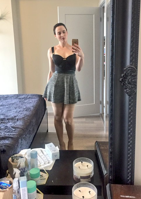 I&rsquo;m just a girl, standing in front of a boy, asking him to let me stick urethral sounds inside his penis<a href="/tag/witnessthethiccness"class="tags"><span>#witnessthethiccness</span></a>