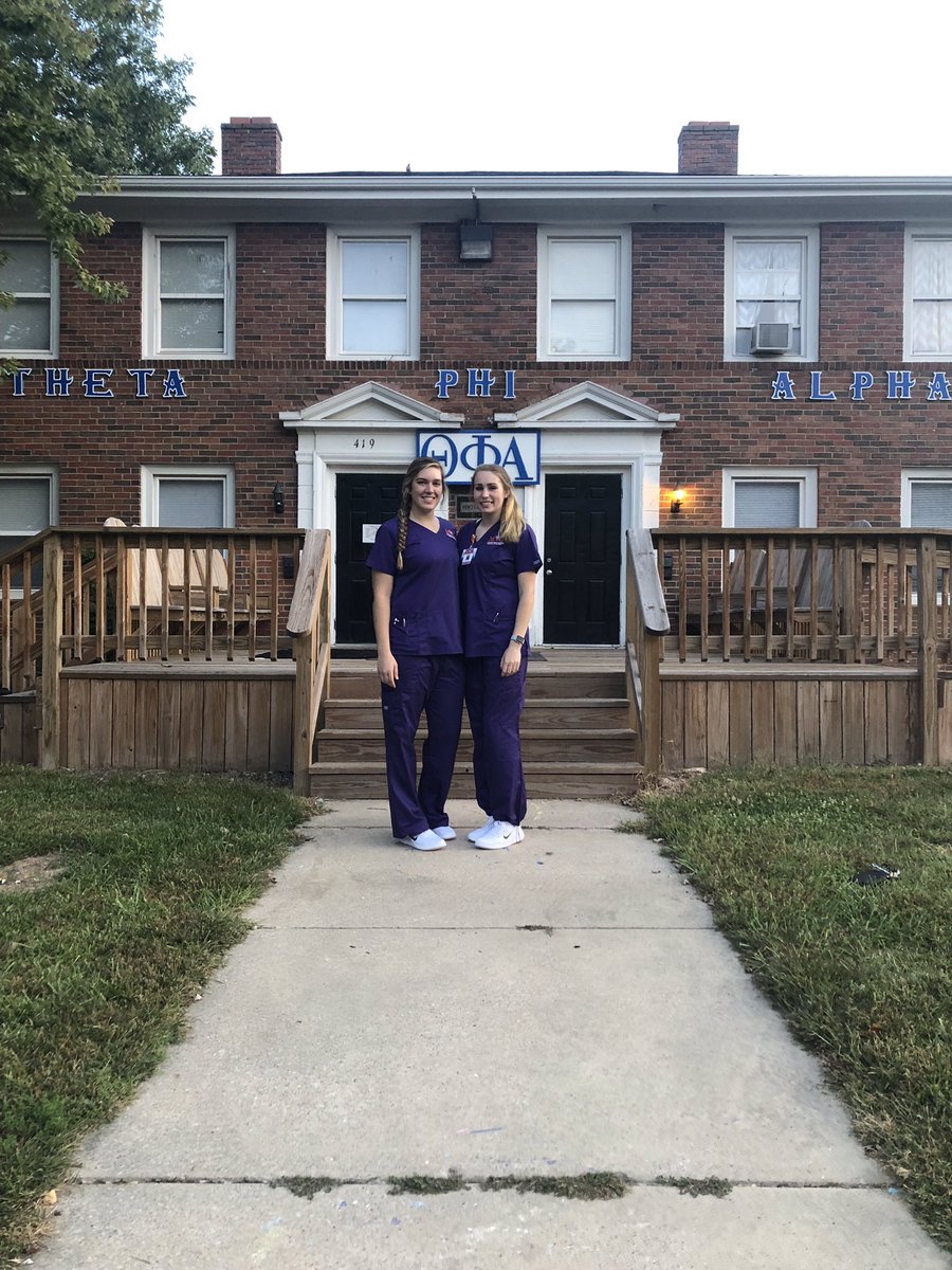 thetaphibetachi's tweet photo. Here’s to our two nurses in training👩🏼‍⚕️👩🏽‍⚕️ These two had orientation and their first day of clinicals!💕 We are so proud of our sisters 🐧💙 https://t.co/BvDbVbTRja