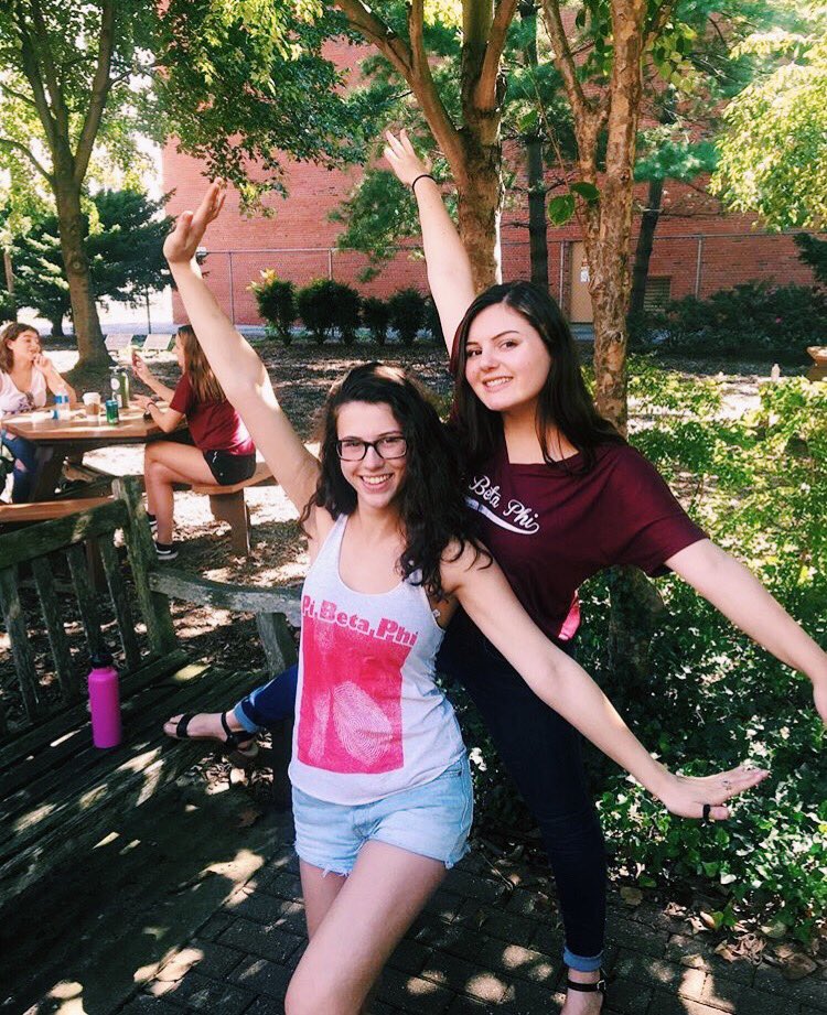 Thank you to everyone who came to D.C. Alpha’s fall philanthropy, Pi Phi Gives You Wings, to raise money for Pi Phi’s literacy efforts here in D.C. and across the nation. We appreciate all of the support! It was a great way to conclude Read > Lead > Achieve month! 📖✏️📝